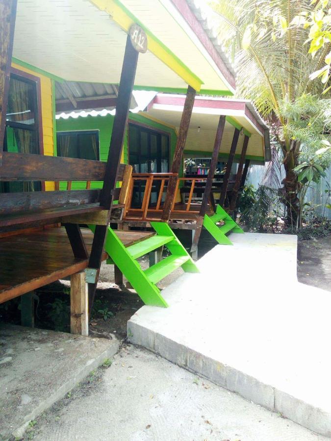 Daya Resort Ko Lipe エクステリア 写真